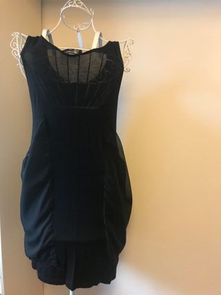 Vestido rinascimento talla M con gasa