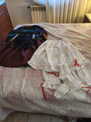 Traje de Baturra Negro y Rojo