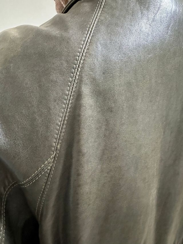 Chaquetón de cuero verde