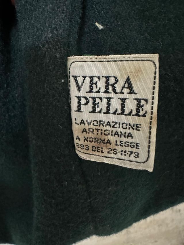 Chaquetón de cuero verde