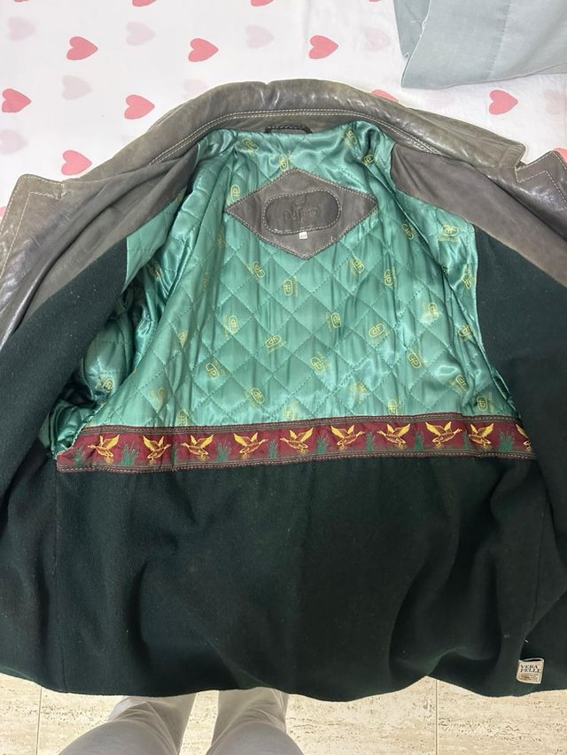 Chaquetón de cuero verde