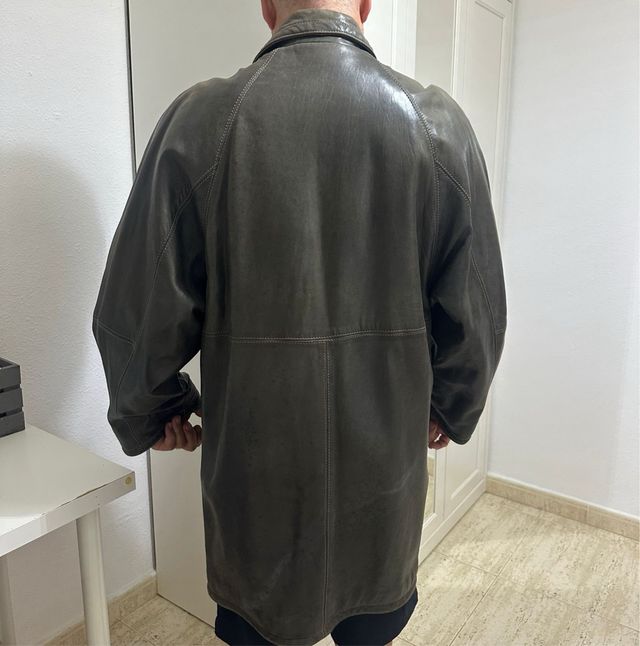 Chaquetón de cuero verde