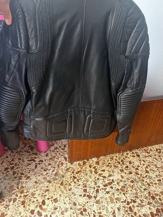 Cazadora Garibaldi Negra