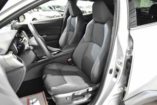 Toyota C-HR 2.0 HYBRIDE 180H E-CVT BUSINESS