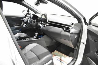 Toyota C-HR 2.0 HYBRIDE 180H E-CVT BUSINESS