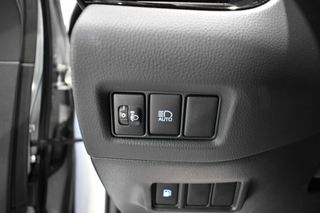 Toyota C-HR 2.0 HYBRIDE 180H E-CVT BUSINESS