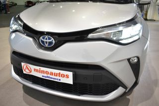 Toyota C-HR 2.0 HYBRIDE 180H E-CVT BUSINESS