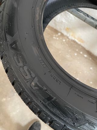 2x 175/65 R14 82T Lassa Snoweys 3 