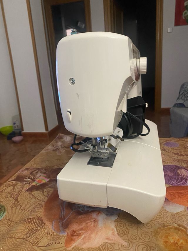 Máquina de coser Brother