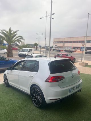 Volkswagen Golf 2015
