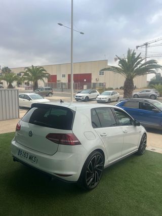 Volkswagen Golf 2015