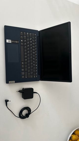 Portátil Lenovo IdeaPad 3 14ITL6 Negro
OJO !
