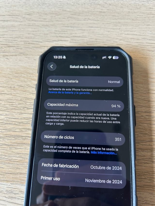 iPhone 16 Pro COMO NUEVO 