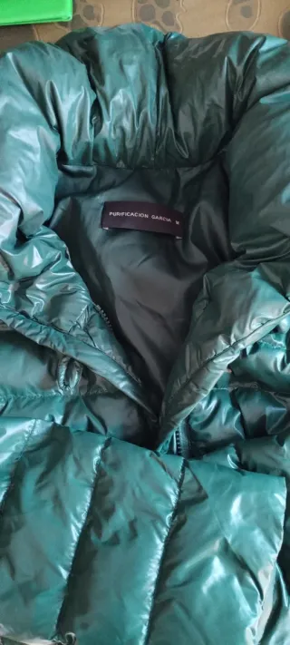 Chaqueta verde acolchada