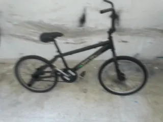 Bicicleta BMX Trial Negra