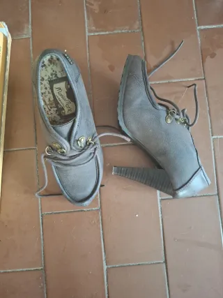 Botines marrones con cordones