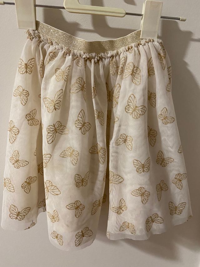 Falda blanca con mariposas doradas 7-8 años