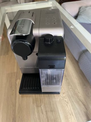 Cafetera DeLonghi Lattissima Touch