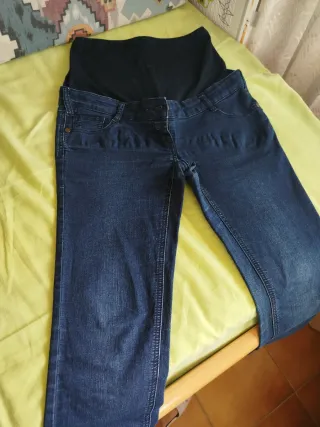 Pantalones vaqueros premamá