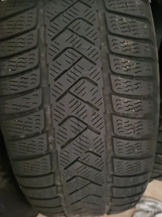 4 Neumáticos Invierno Pirelli Sottozero 225/60 R17