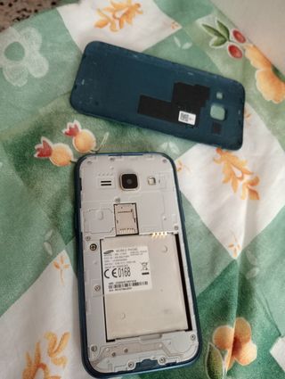 Samsung Galaxy J1 para piezas
