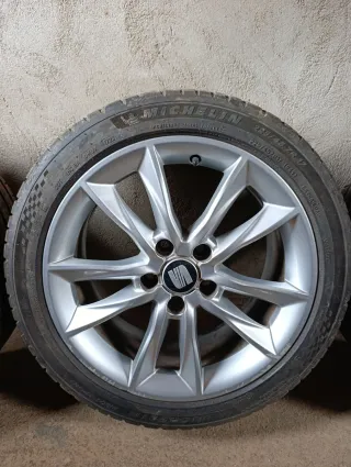 Llantas Audi con neumáticos