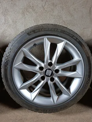 Llantas Audi con neumáticos
