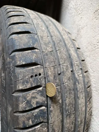 Llantas Audi con neumáticos