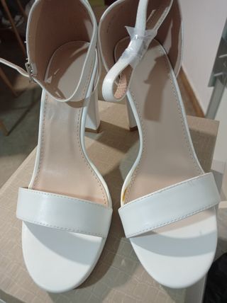 Sandalias de tacón piel sintética blanca