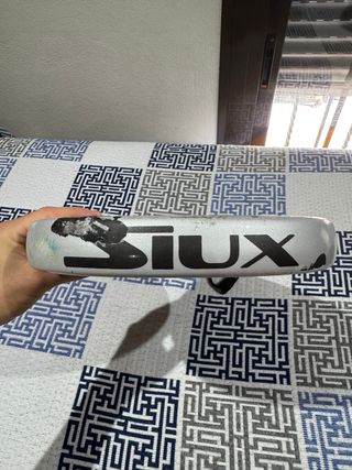 Pala de pádel SIUX DIABLO REVOLUTION PRO 3