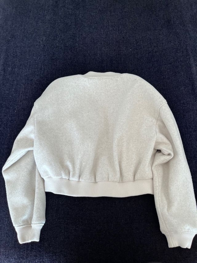 Chaqueta bomber Stradivarius beige Talla m