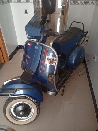 Vespa Piaggio PX