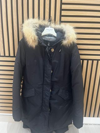 Giubbino donna nero con cappuccio