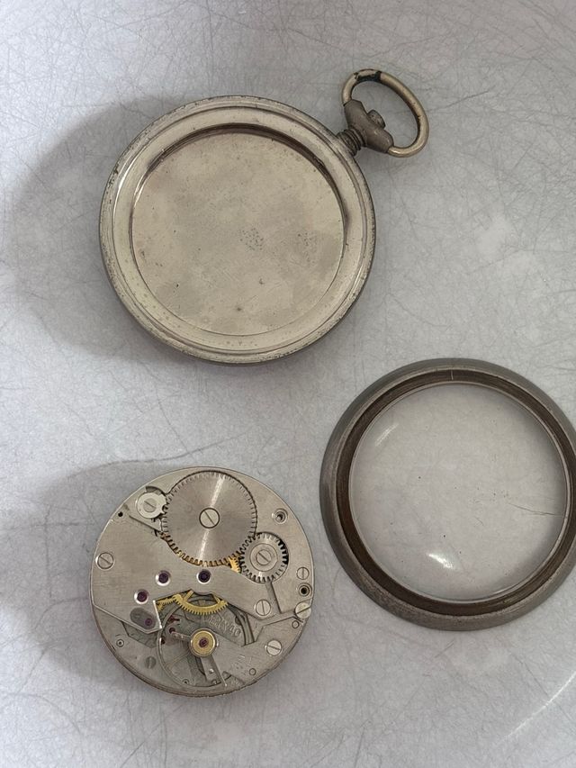 Reloj de bolsillo Verni 17 Rubis Antichoc