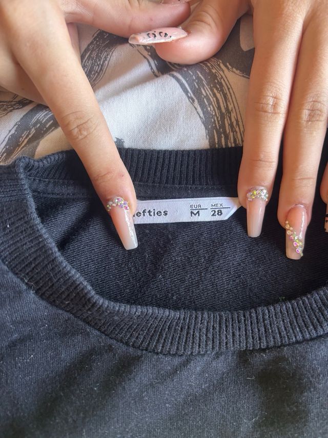 Lote 3 suéteres Super y Signal Lost