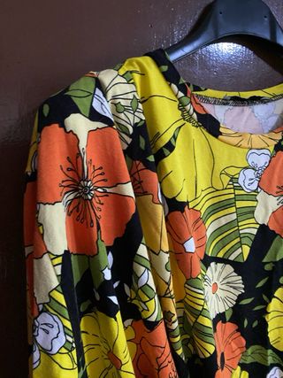 Blusa manga larga estampada floral