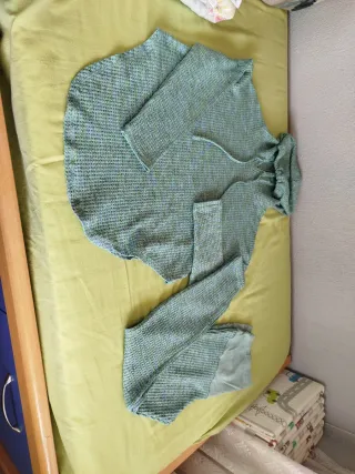 Conjunto deportivo premamá azul y verde