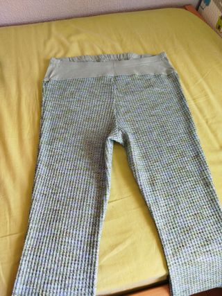 Conjunto deportivo premamá azul y verde