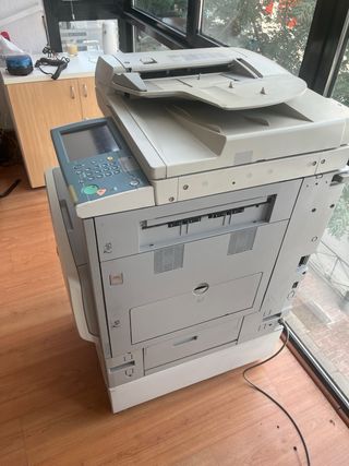 Fotocopiadora Canon iR C2880i