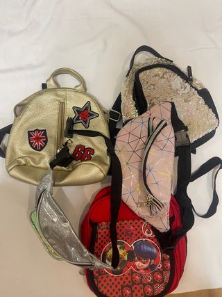 Lote de 4 bolsos y mochilas