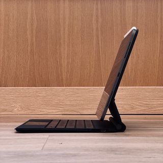 Teclado magnético iPad 11 con trackpad