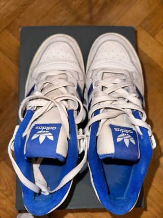 Zapatillas Adidas Forum Low Blancas y Azules