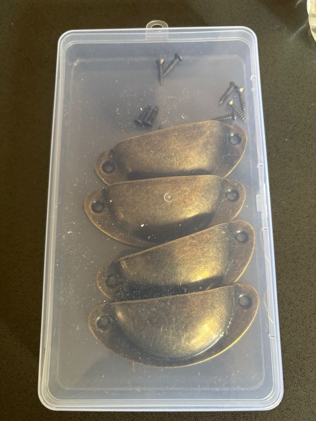 Tiradores dorados envejecidos (4 unidades)