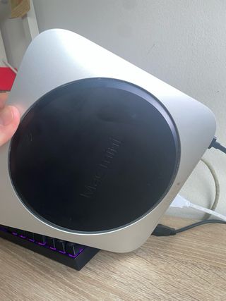 Mac mini M2 