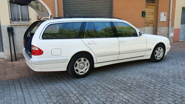 Mercedes-Benz Clase E 220 cdi