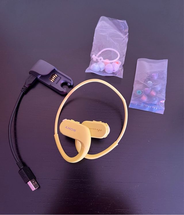 Auriculares Sony Walkman NW-WS413 Amarillo