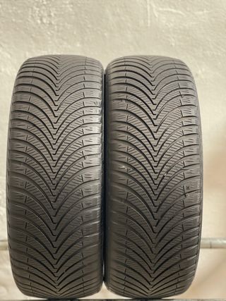 2x 215/50 R17 95W Kumho Solus 4s HA32