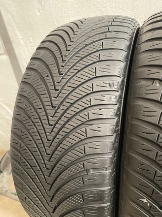 2x 215/50 R17 95W Kumho Solus 4s HA32