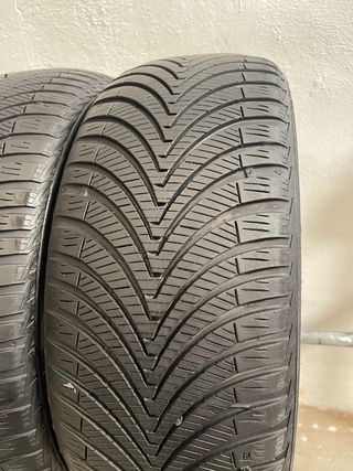 2x 215/50 R17 95W Kumho Solus 4s HA32
