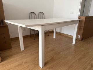 Mesa de comedor extensible Ikea blanca